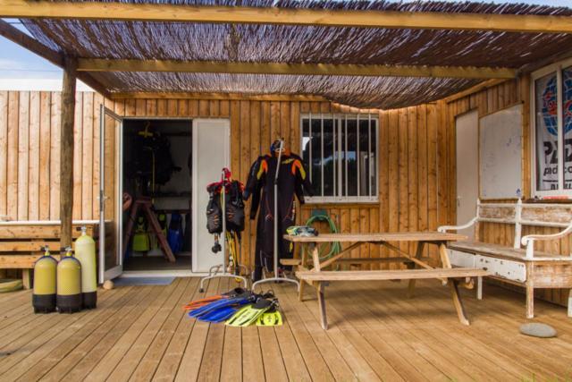 Puravida Divehouse Bed & Breakfast ซาเกรส ภายนอก รูปภาพ