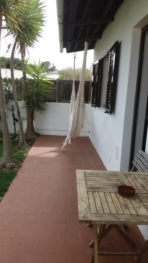 Puravida Divehouse Bed & Breakfast ซาเกรส ภายนอก รูปภาพ